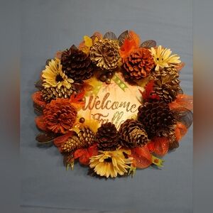 NWT Handcrafted Fall Pinecone Wreath.